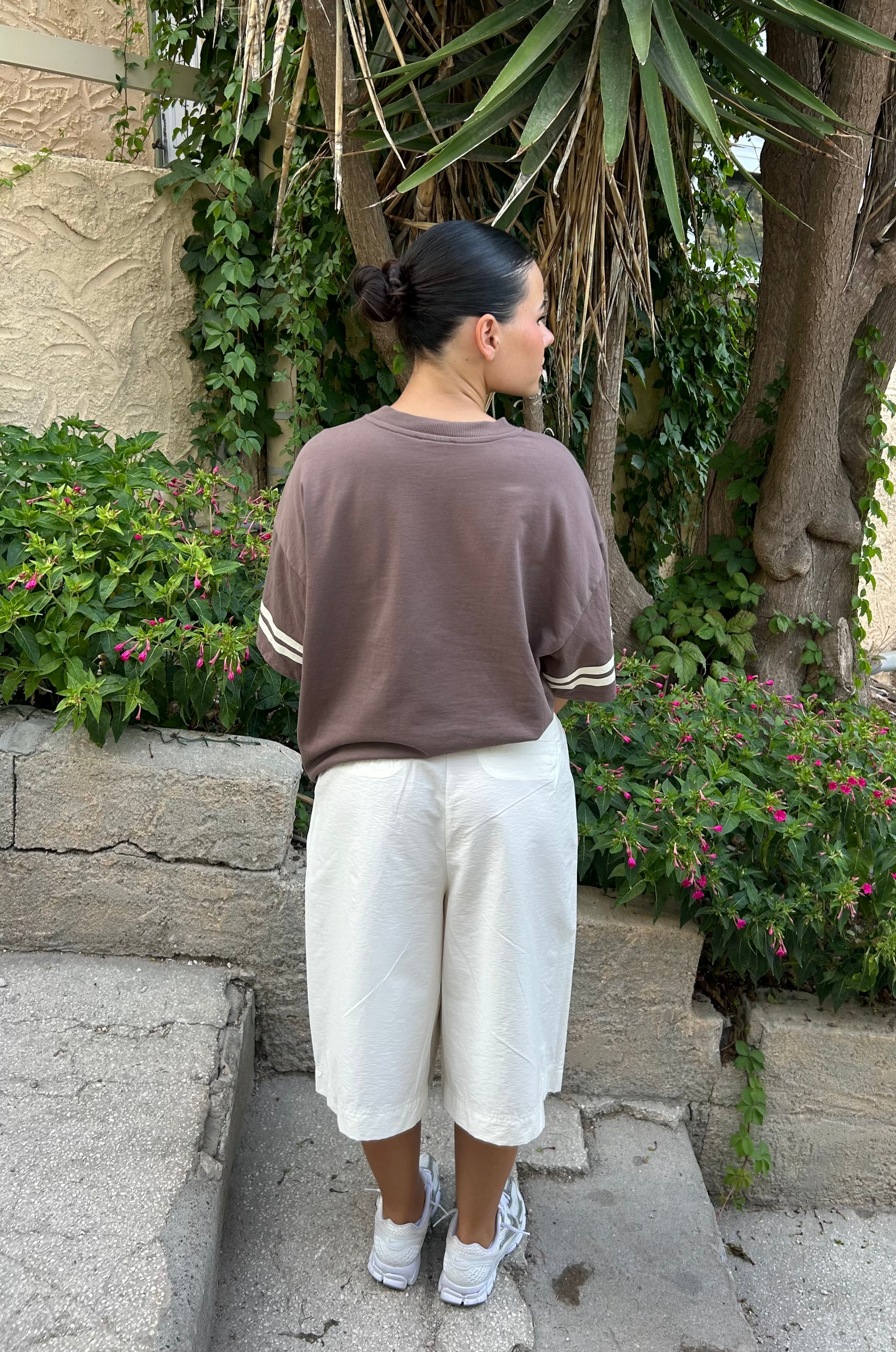 Bermuda long en coton pour femmes vu de dos 